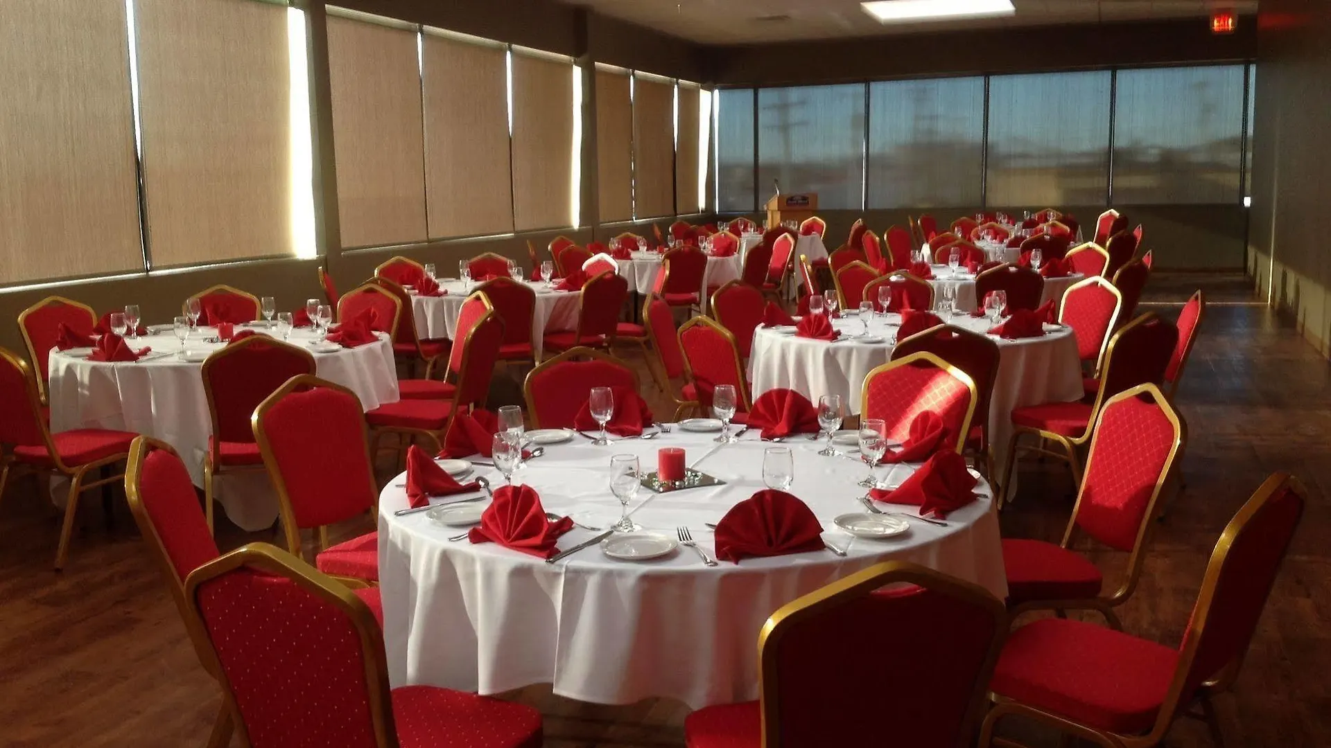Bedfort Inn & Suites Edmonton Hotel