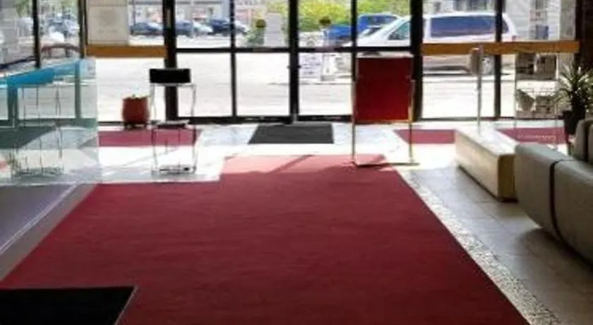 Bedfort Inn & Suites Edmonton Hotel