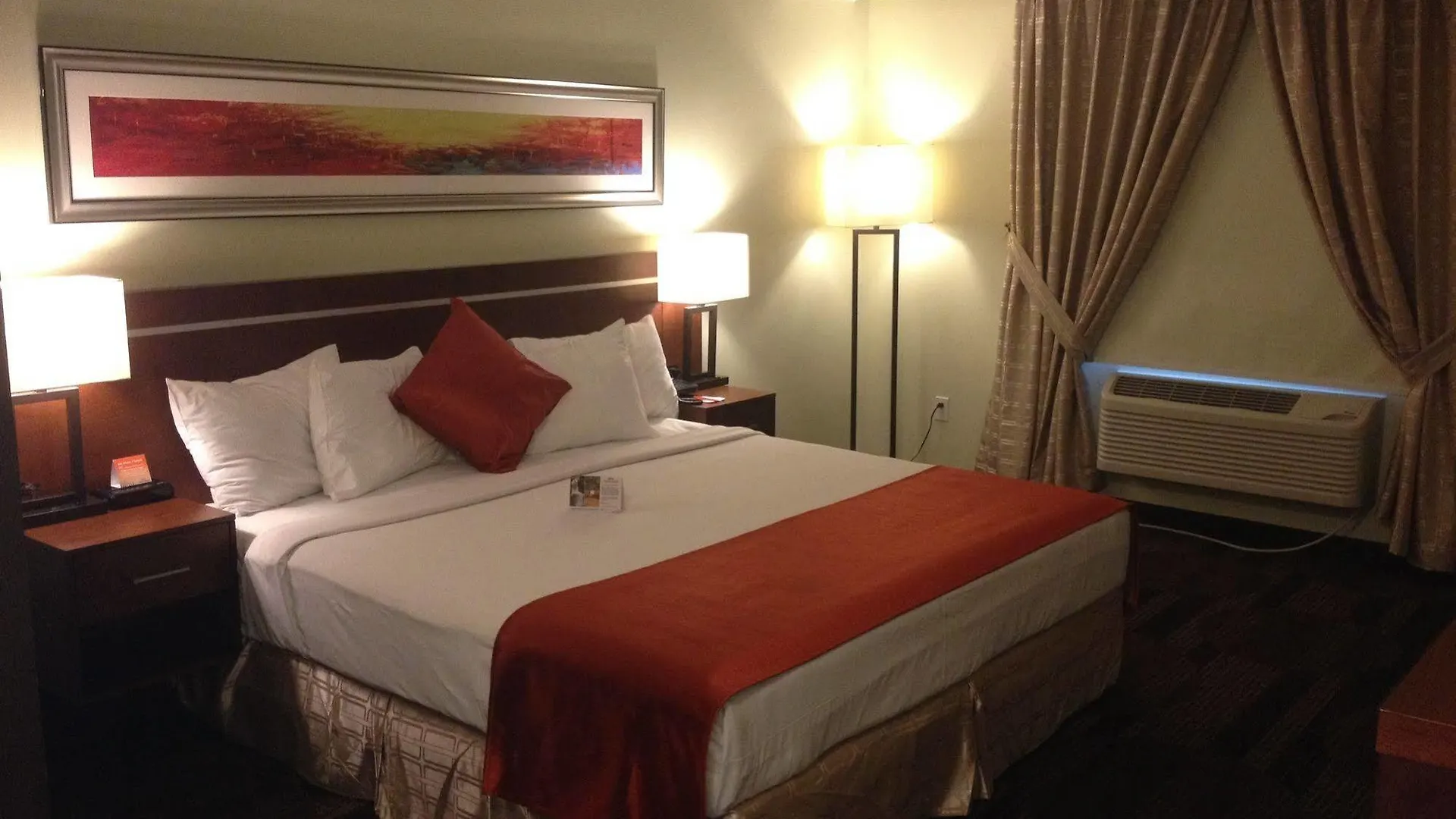 Bedfort Inn & Suites Edmonton 3*,